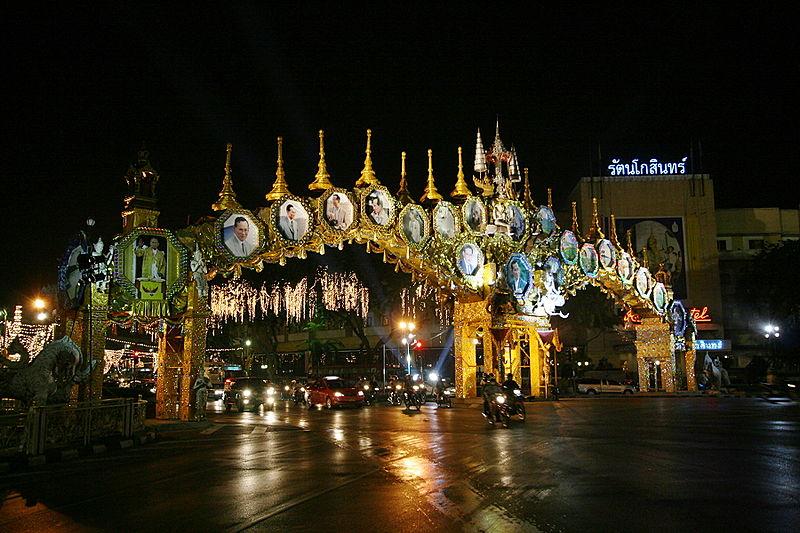 Ratchadamnoen Avenue is annually decorated with lights and displays in celebration of the king's birthday.