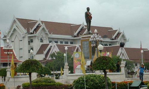 Phraya Lae Monument, Chaiyaphum City Hall