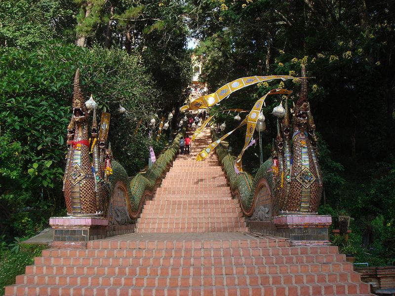 The stairs leading up to Wat Prathat Doi Suthep