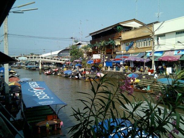 Talat Nam Amphawa